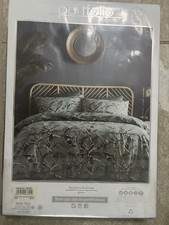 BNWT king Sized Bedding Set