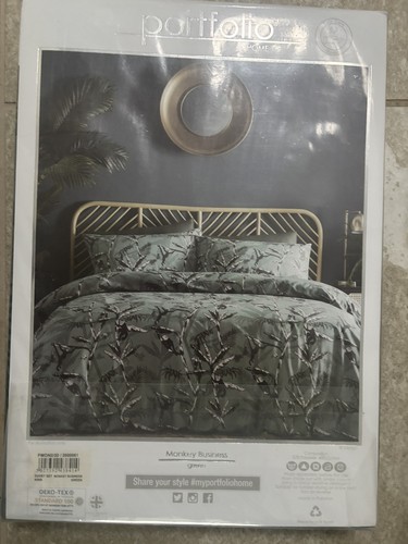 Bnwt king sized bedding - bedding, set